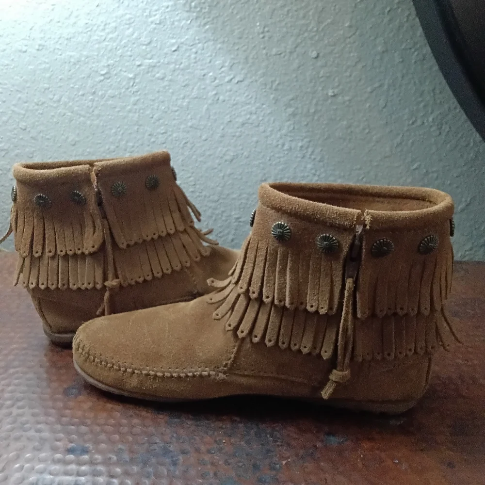 Minnetonka x Free People Sz. 7 Double Fringe Side Zip Boots